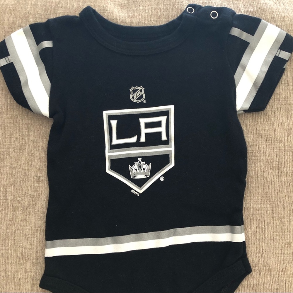 LA Kings NHL Reebok onesie NWOT